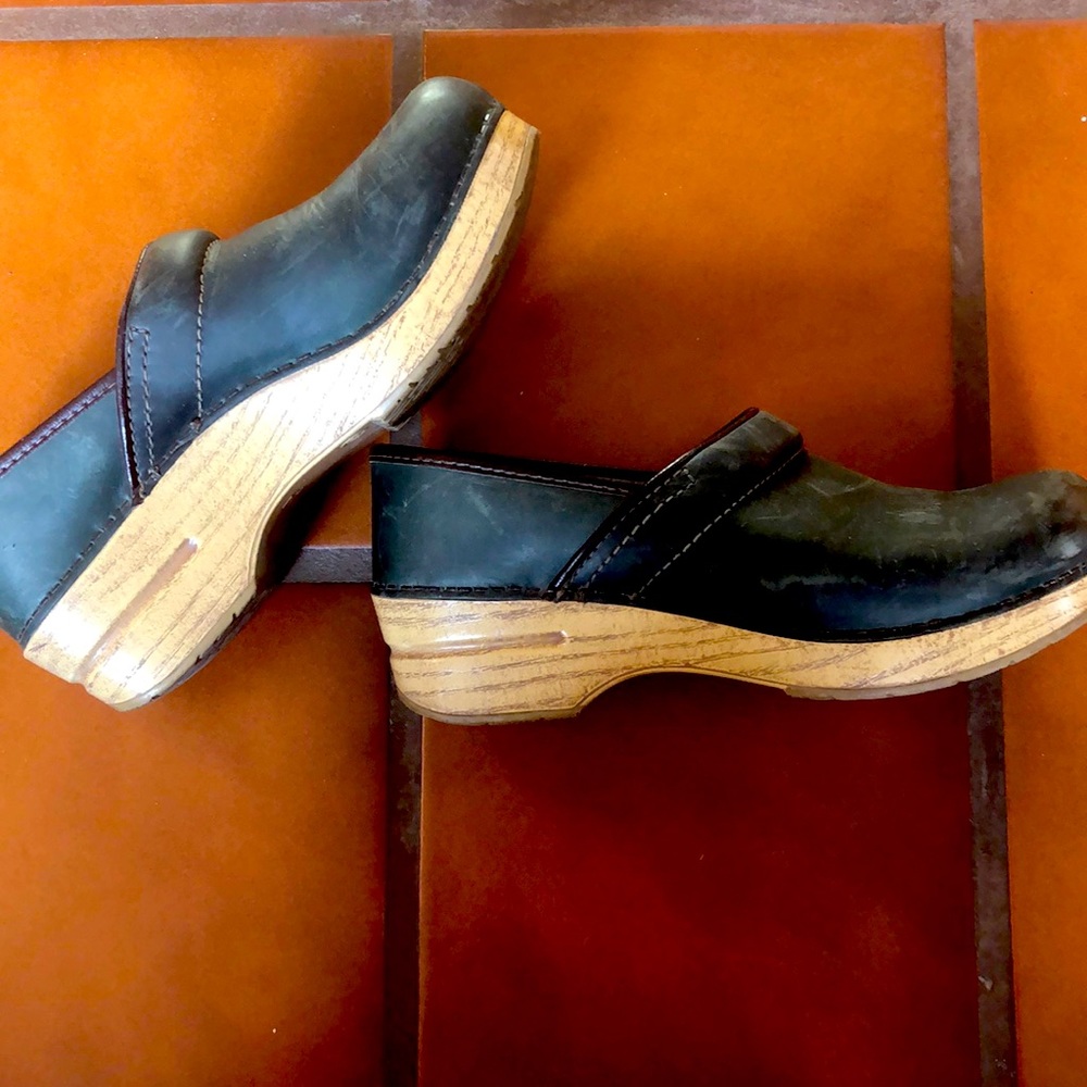Women’s DANSKO wooden heel size 37